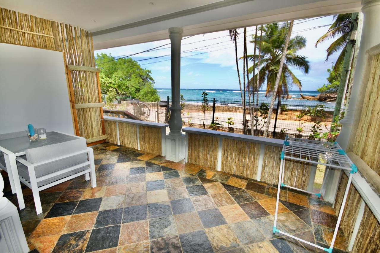 La Petite Maison And Sea Splash Baie Sainte Anne Exteriör bild