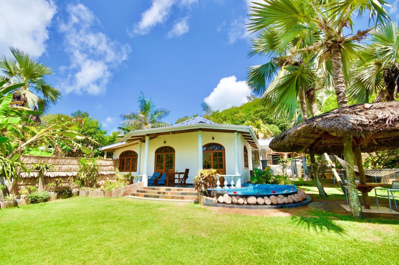 La Petite Maison And Sea Splash Baie Sainte Anne Exteriör bild